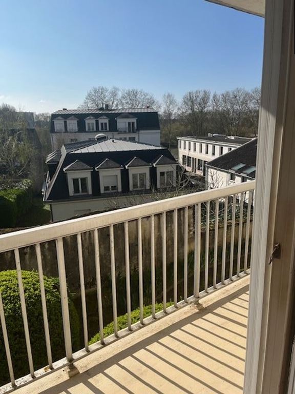 Appartement T3 ORLEANS 145500€ SH CONSEIL Immobilier et Patrimoine Appartement T3 ORLEANS 145500€ SH CONSEIL Immobilier et Patrimoine